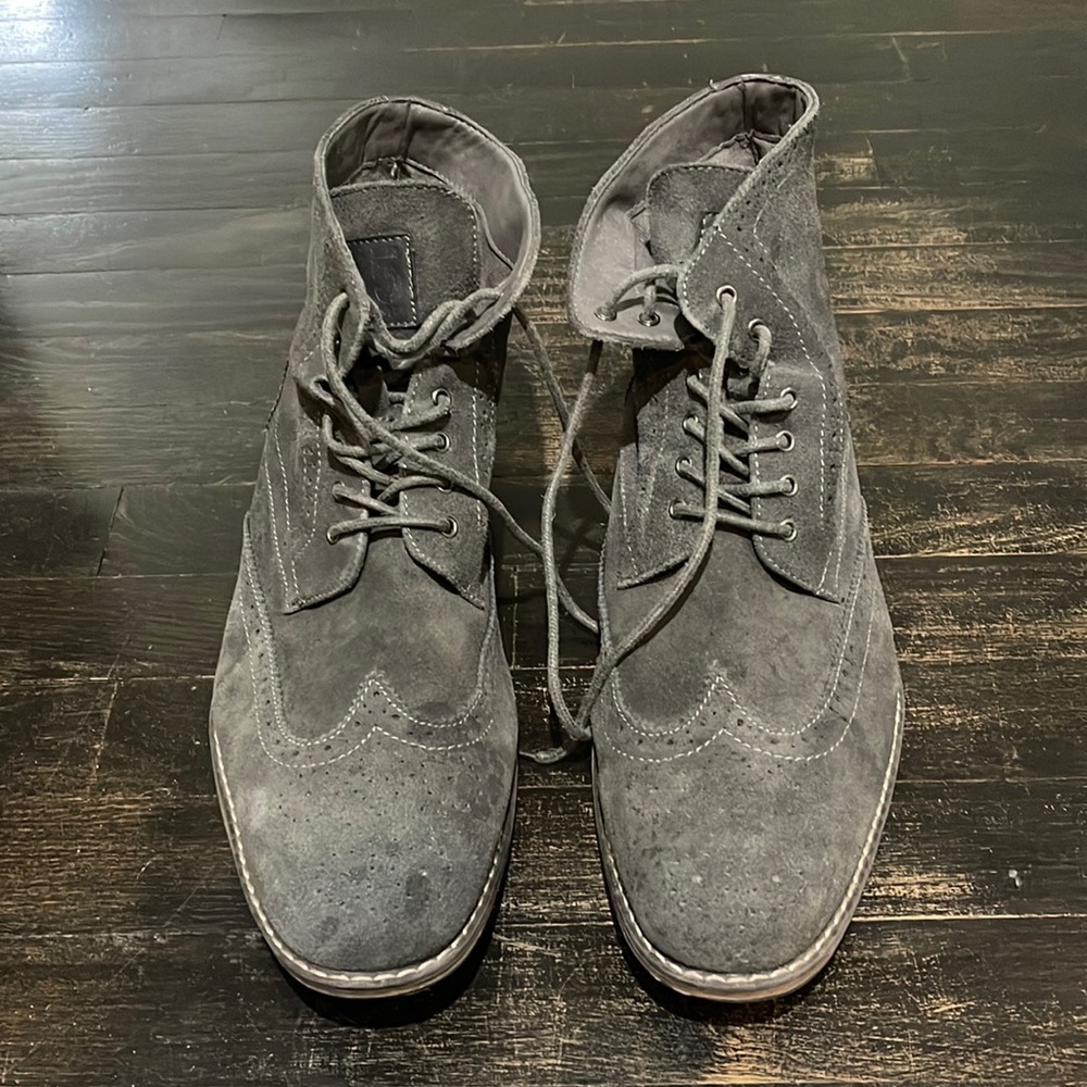 Suede wingtip boot